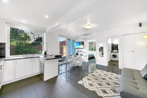 Beachside Haven - Accommodation Sunshine Coast 0