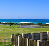Beachside Retreat - Accommodation Sunshine Coast