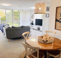 Beachy Bright and the Best Location on the GC - Accommodation Sunshine Coast