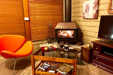 BEAUTIFUL RETREAT - 20 Mins To CBD And Only 10 Mins To MONA! - Accommodation Sunshine Coast 3