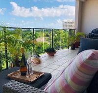 Beautiful spacious city apartment with views out to the Arafura Sea - Accommodation Sunshine Coast