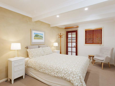 Beauty And The Beach', 88 Foreshore Drive - Large Home With WIFI & Water Views - Accommodation Sunshine Coast 3