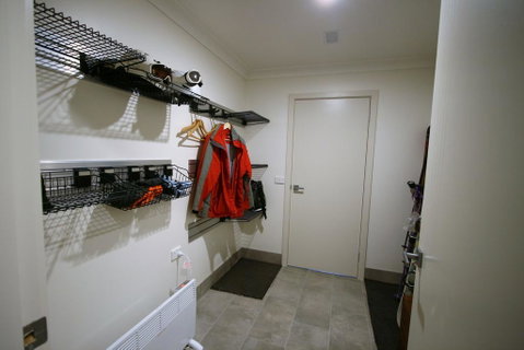 Bedrock - 11 Twynam Street, Jindabyne - Accommodation Sunshine Coast 1