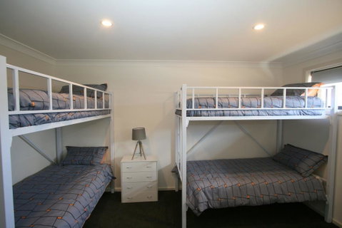 Bedrock - 11 Twynam Street, Jindabyne - Accommodation Sunshine Coast 2