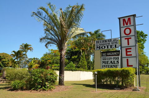 Beerwah Glasshouse Motel - Accommodation Sunshine Coast 0