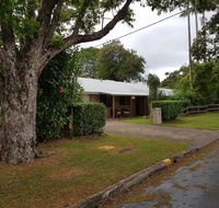 Beerwah House - Accommodation Sunshine Coast