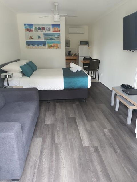 Beerwah Motor Lodge - Accommodation Sunshine Coast 3