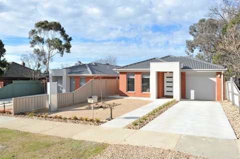 Beischer Apt A - Accommodation Sunshine Coast 1