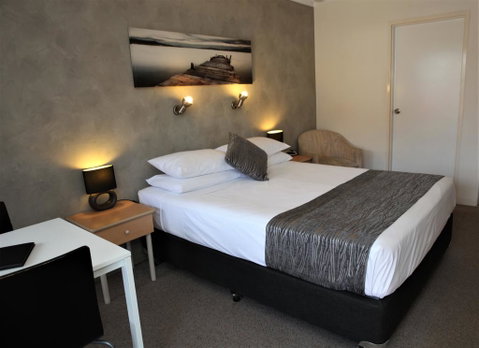 Bella Villa Motor Inn - Accommodation Sunshine Coast 2