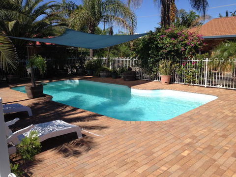 Bellview Motel - Accommodation Sunshine Coast 0