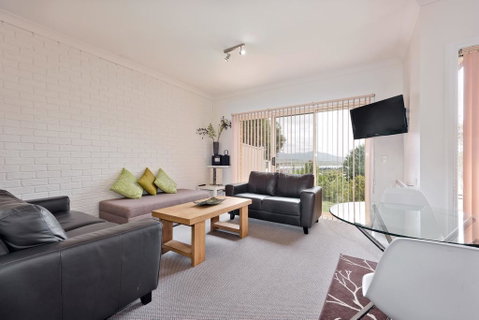 Beloka 2/10 Beloka Close, Jindabyne - Accommodation Sunshine Coast 0