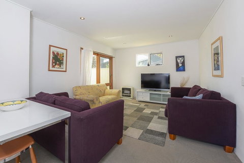 Beloka Close - Modern, Spacious, And Pet Friendly Accommodation - Accommodation Sunshine Coast 2