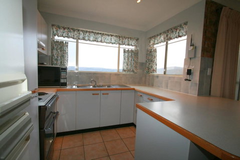 Benny's 3/25 Park Road - Accommodation Sunshine Coast 2