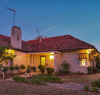 Benson House  Benson Lodge - Accommodation Sunshine Coast