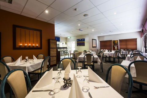 Bent Street Motor Inn - Accommodation Sunshine Coast 3
