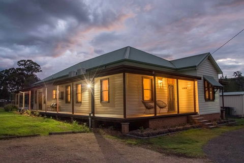 Bernstein Estate - Accommodation Sunshine Coast 0