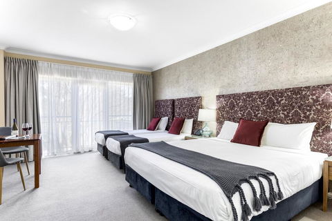 Berry Village Boutique Motel - Accommodation Sunshine Coast 1