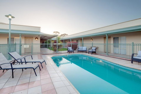 Best Western Crystal Inn - Accommodation Sunshine Coast 1