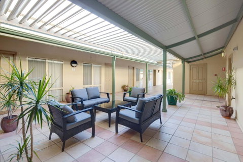 Best Western Crystal Inn - Accommodation Sunshine Coast 2