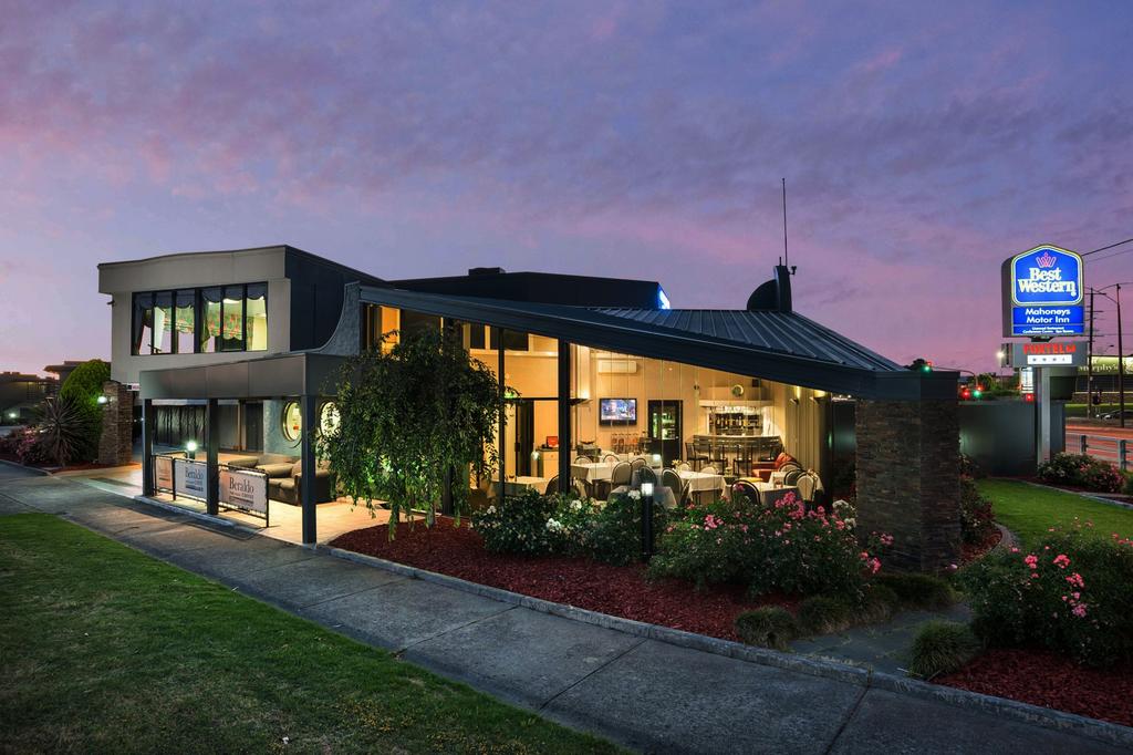 Reservoir North VIC Accommodation Sunshine Coast