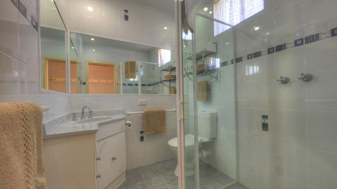 Best Western Motel Farrington - Accommodation Sunshine Coast 0