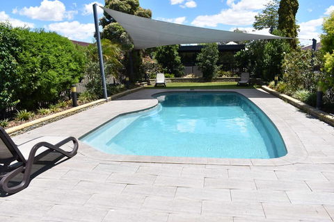 Best Western Plus All Settlers Motor Inn - Accommodation Sunshine Coast 3