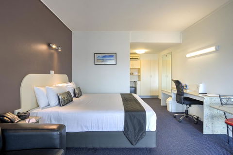 Best Western Zebra Motel - Accommodation Sunshine Coast 0