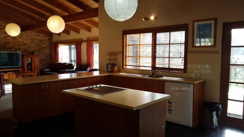 Beulah By The Lake - Accommodation Sunshine Coast 3