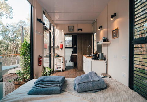 Big Tiny Paz Seven Hills Tiny House, Tallarook - Accommodation Sunshine Coast 1