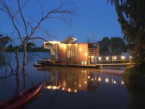 Bill's Boathouse - Accommodation Sunshine Coast 0