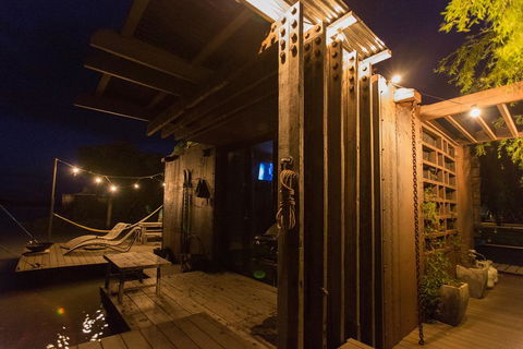 Bill's Boathouse - Accommodation Sunshine Coast 3