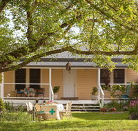 Bird House - Accommodation Sunshine Coast
