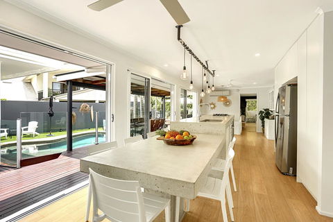 Birdsong - Accommodation Sunshine Coast 0
