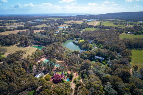 Birdwood Estate - Accommodation Sunshine Coast 1