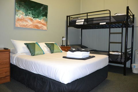 Black Diamond Lodge - Accommodation Sunshine Coast 2