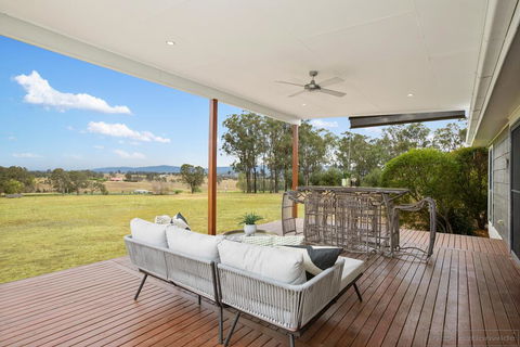 Blackwattle Retreats - Accommodation Sunshine Coast 1