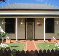 Bloomsbury Cottage - Accommodation Sunshine Coast