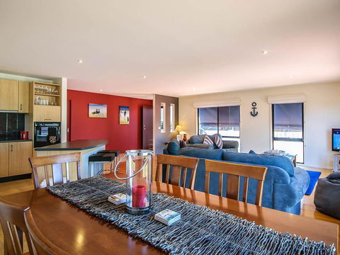 Blue Haven - Accommodation Sunshine Coast 3