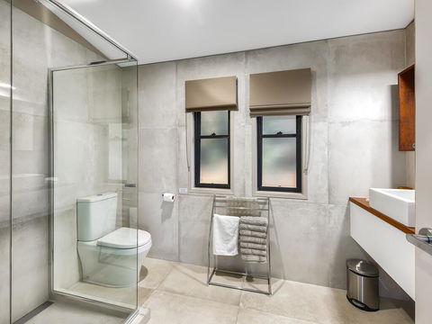 Blue Summit Cottages - Accommodation Sunshine Coast 2