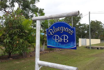 Bluegrass BnB with Accommodation Sunshine Coast