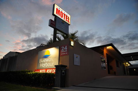 Bluewater Harbour Motel - Accommodation Sunshine Coast 0