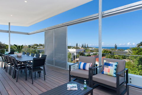 Bluey's Beach House - 5 Bedroom - Accommodation Sunshine Coast 2