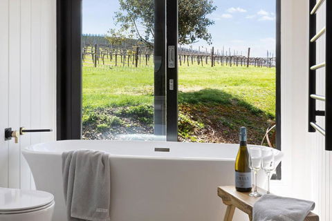 The Lodge By Mt Bellevue - Accommodation Sunshine Coast 3