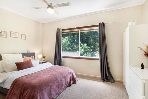 The Peach Tree 2 Bed Home - Accommodation Sunshine Coast 3