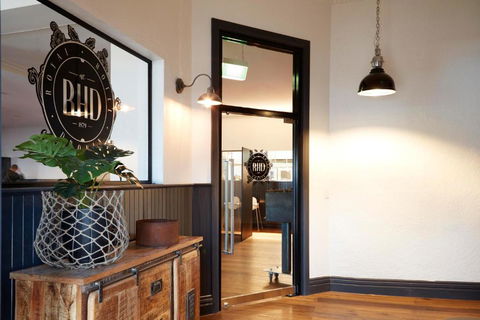 The Royal Hotel, Drouin - Accommodation Sunshine Coast 0