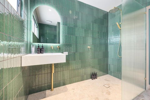 The Shores Miami - Accommodation Sunshine Coast 1