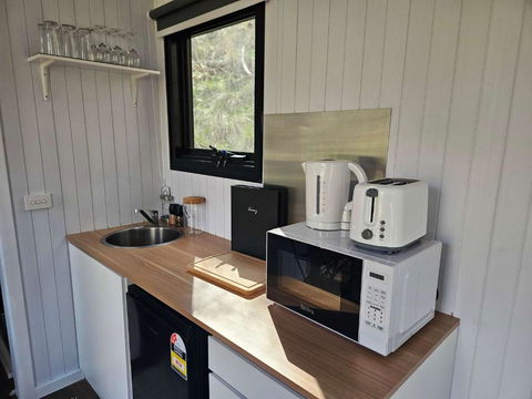 The Verge Of Nowhere Oak By Tiny Away - Accommodation Sunshine Coast 1