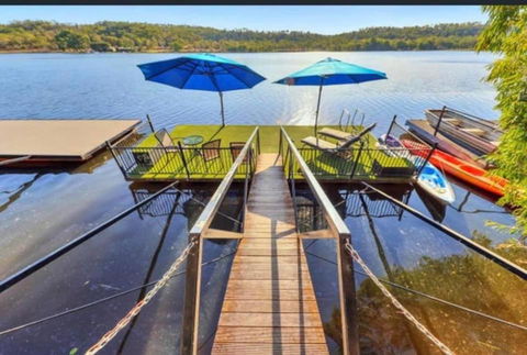 Rumah Surgah On Lake Bennett - Accommodation Sunshine Coast 0