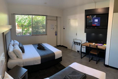 The Stuart Hotel-Motel - Accommodation Sunshine Coast 0