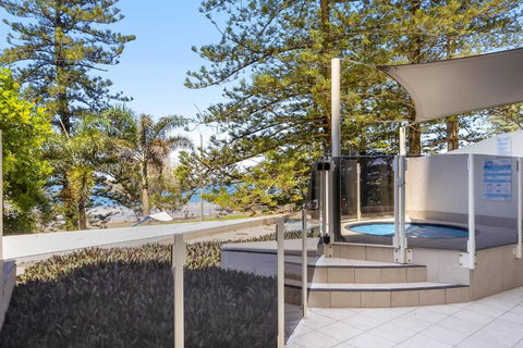 ZANZ205- Exclusive Outdoor Spa With Ocean Glimpses - Accommodation Sunshine Coast 1